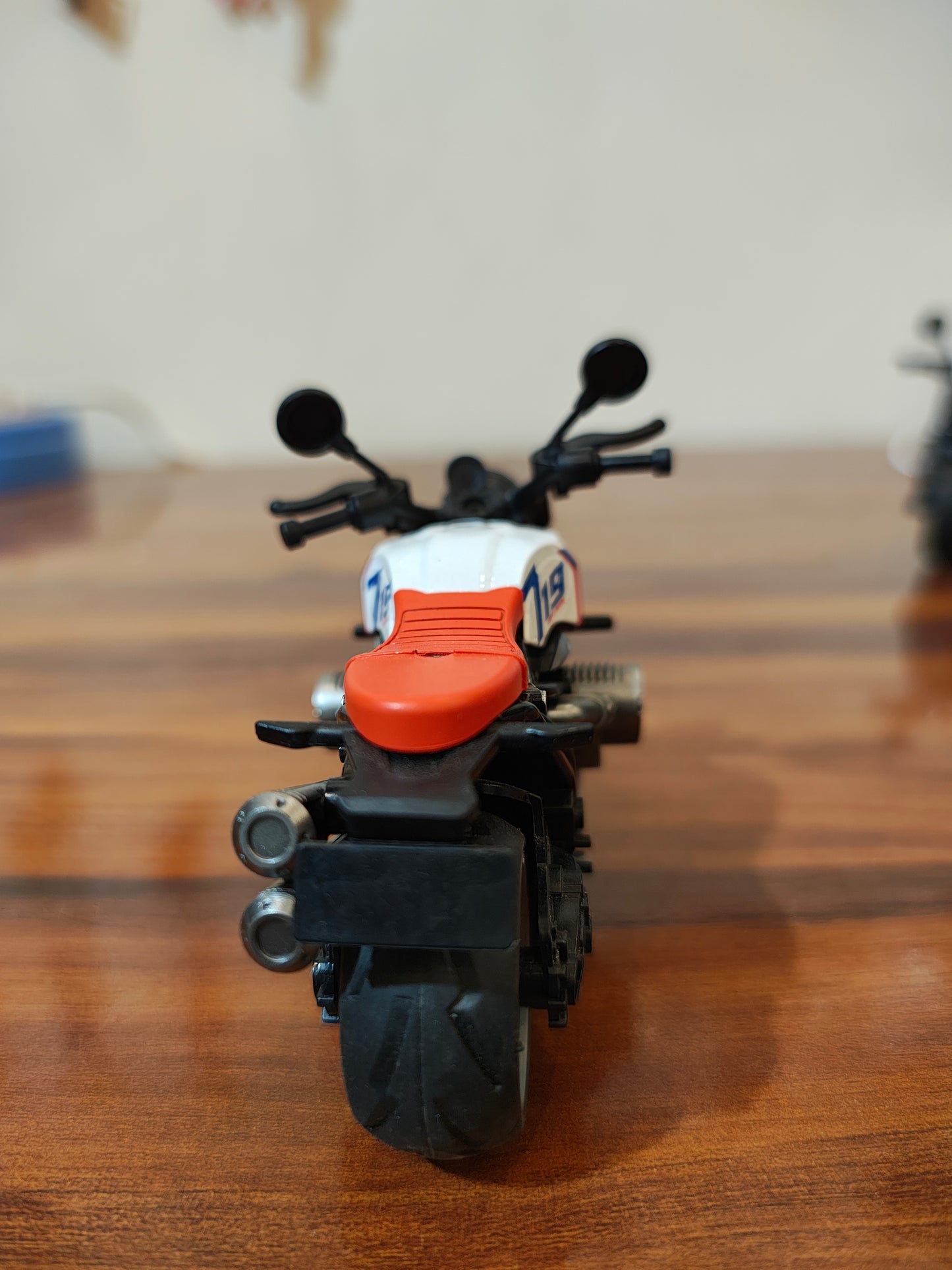 HARLEY DAVIDSON