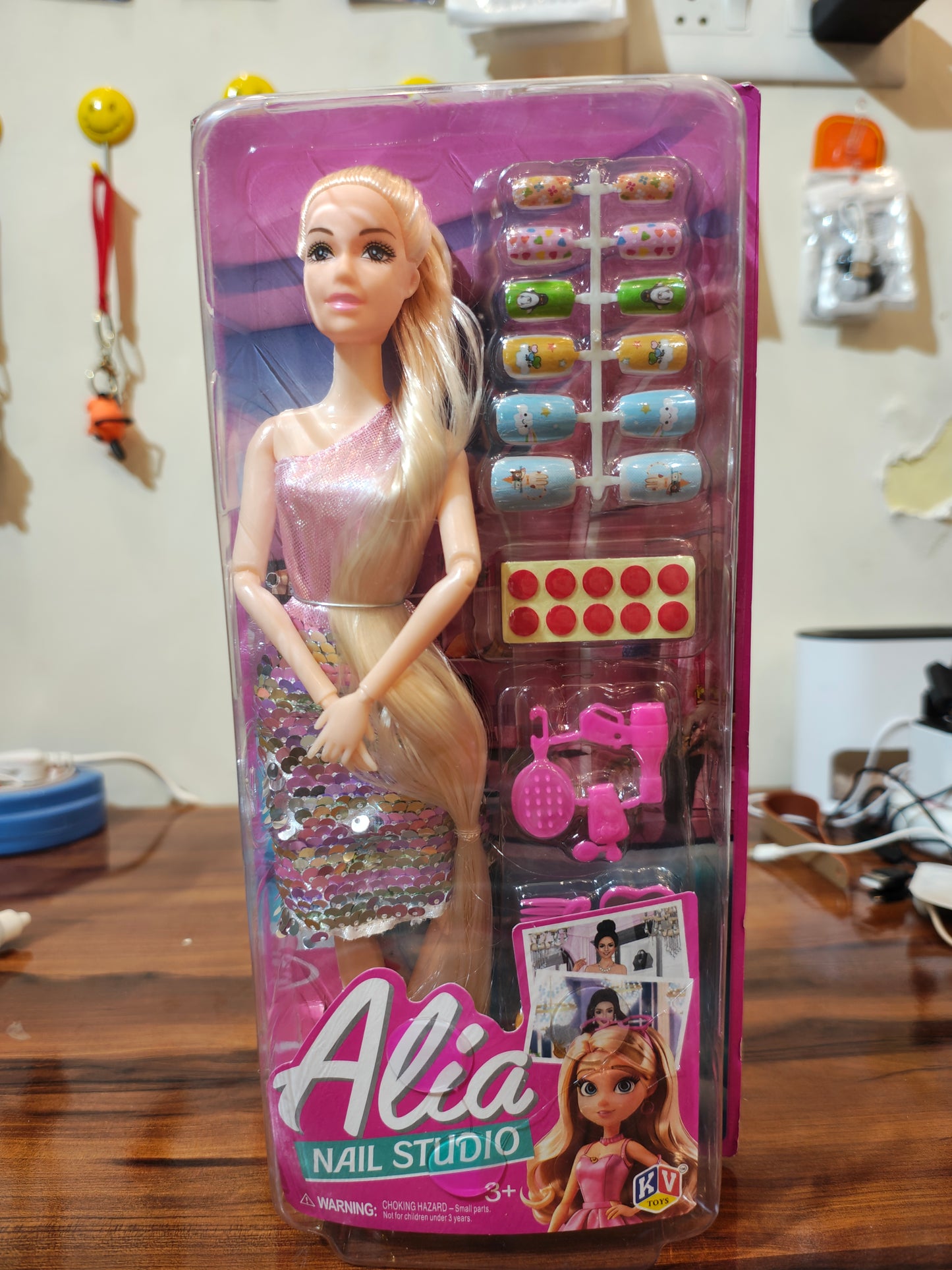 ALIA FASHION DOLL