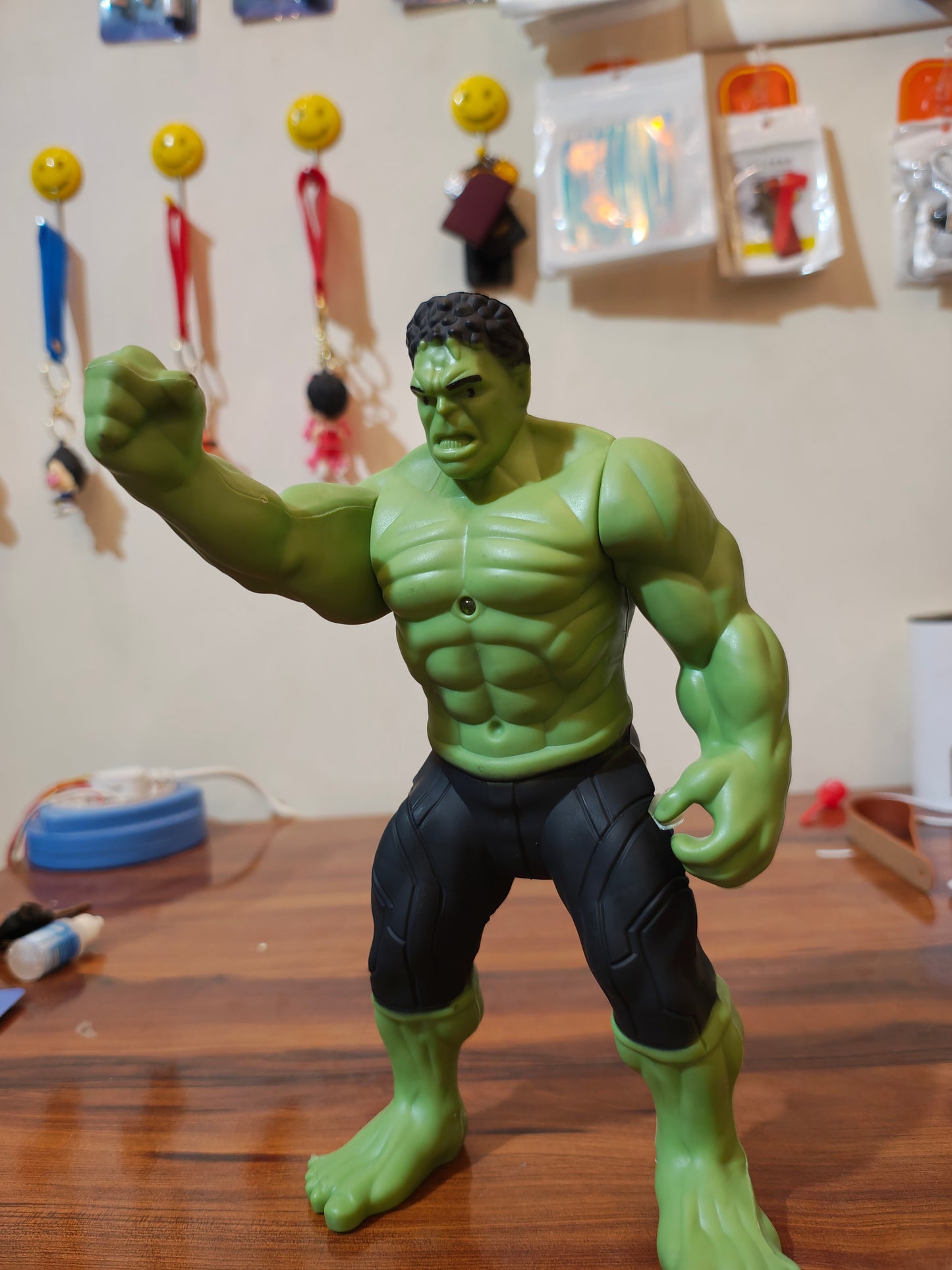 HULK ACTION FIGURE